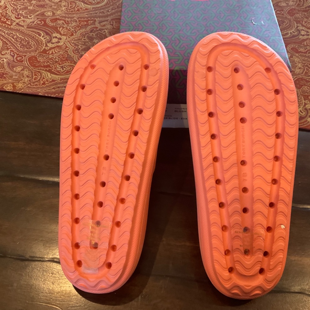 tory burch shower slide-eva sandals in Blush rose  size 7, BNIB,MSRP$158 - Picture 4 of 4